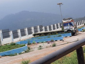पाटन बसपार्क निर्माण कार्य अझै पूरा भएन्, निर्माण कम्पनीलाई ताकेता 